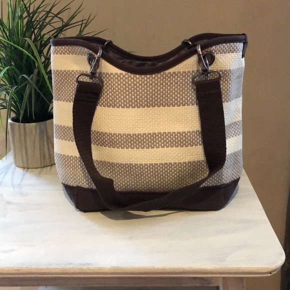 Handbags - BOGO FREE New thirty one brown striped purse bag